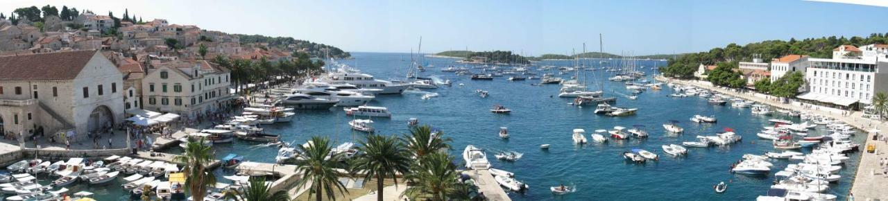 Hvar Attic Modern Design - Town Center With A Great View Hvar Town Exterior photo