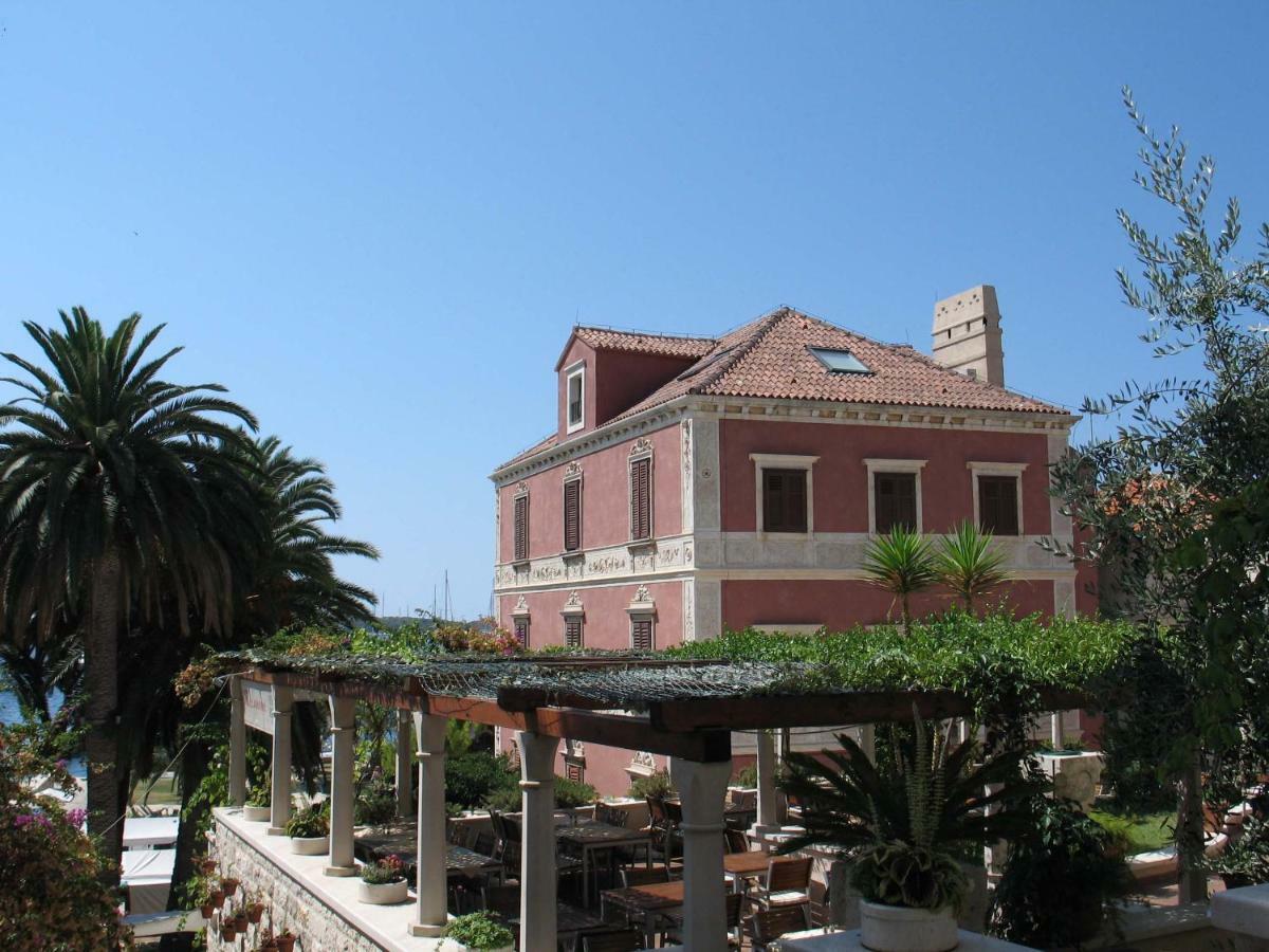 Hvar Attic Modern Design - Town Center With A Great View Hvar Town Exterior photo